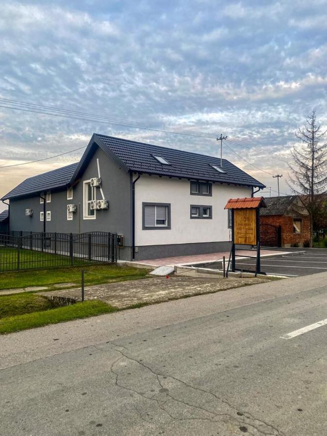 Kuca Za Odmor ,,Valvero'' Vrbanja Exteriör bild